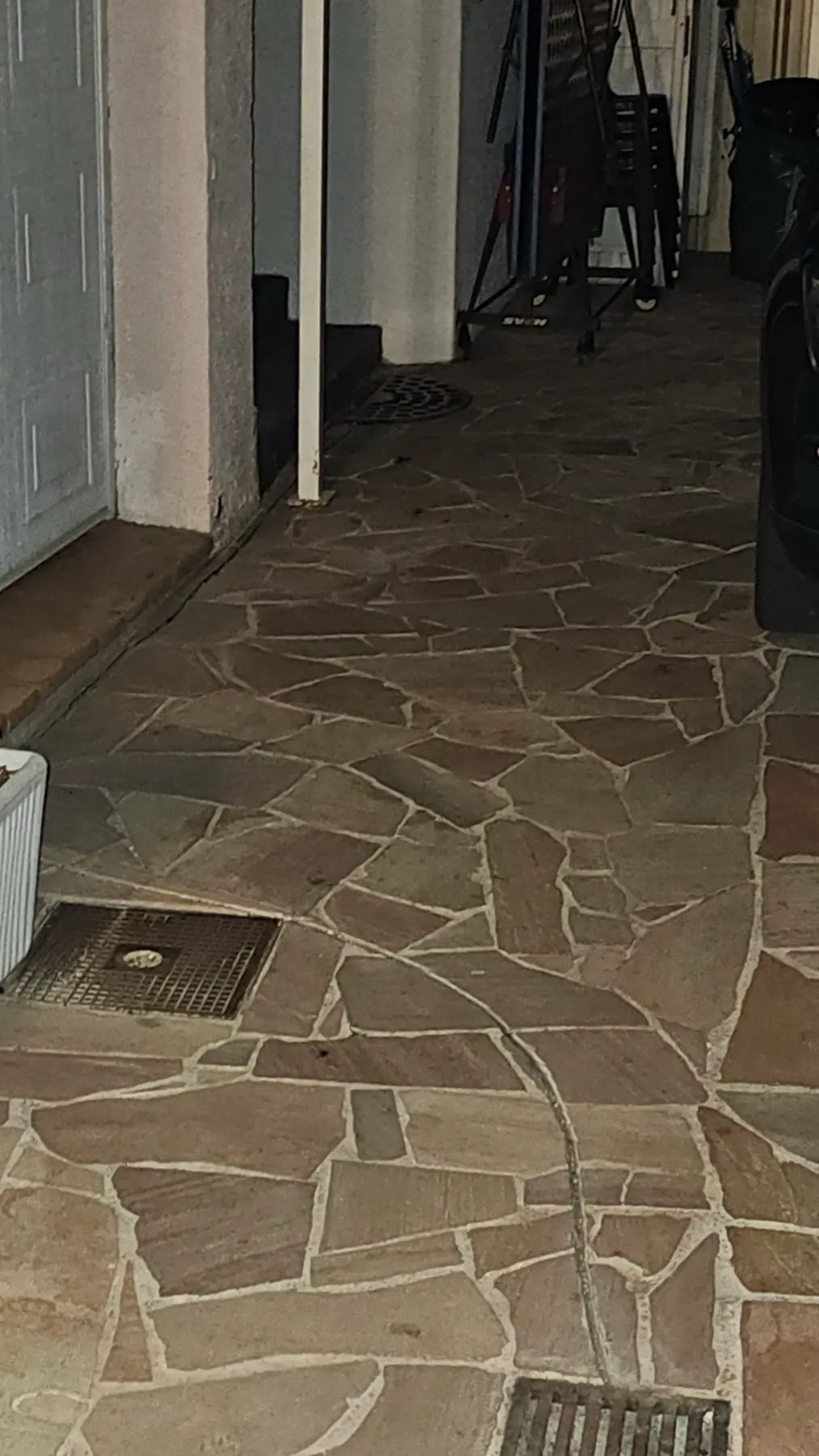 Regard de canalisation dans le dallage